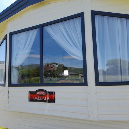 Visma Caravan Llanddwywe Екстериор снимка