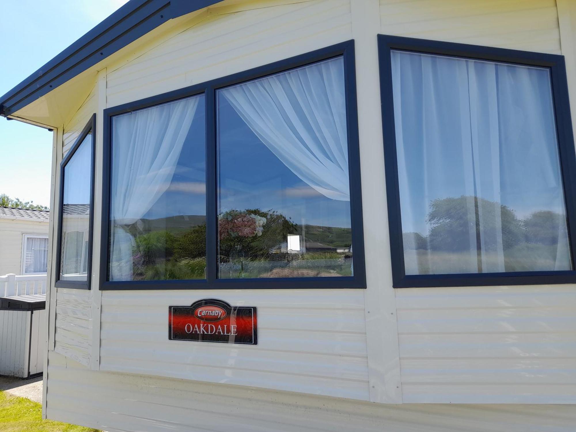 Visma Caravan Llanddwywe Екстериор снимка